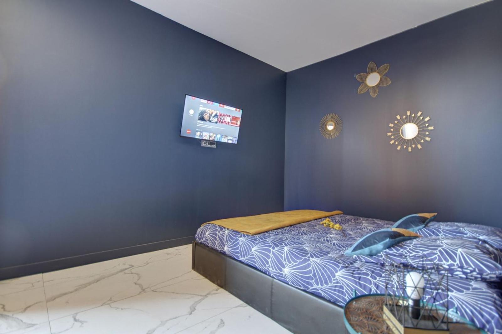 Suite Blue Jacuzzi Le Breuil  外观 照片