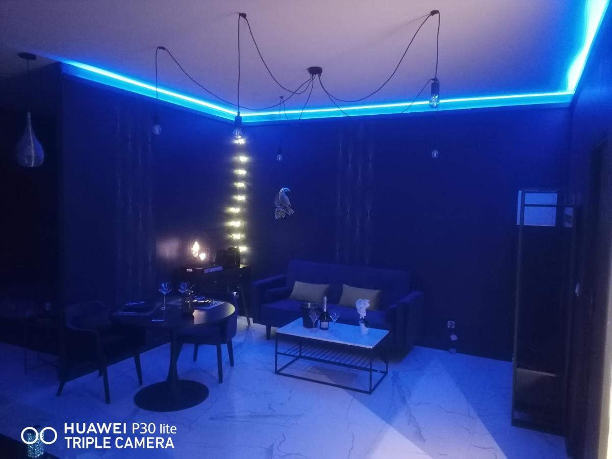 Suite Blue Jacuzzi Le Breuil  外观 照片